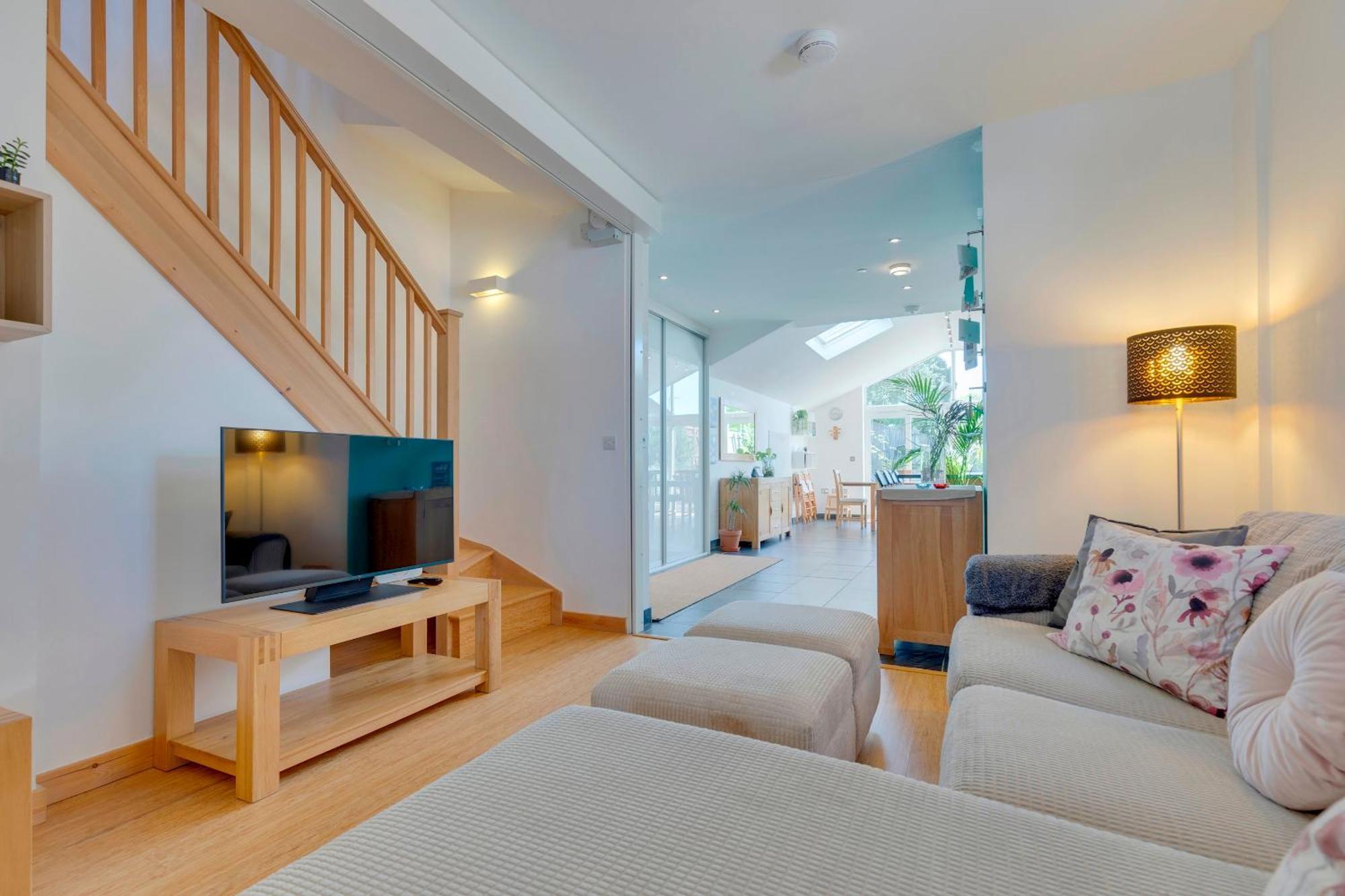 Holiday home Stunning 3 Bed Terrace Close To Station Pass The Keys